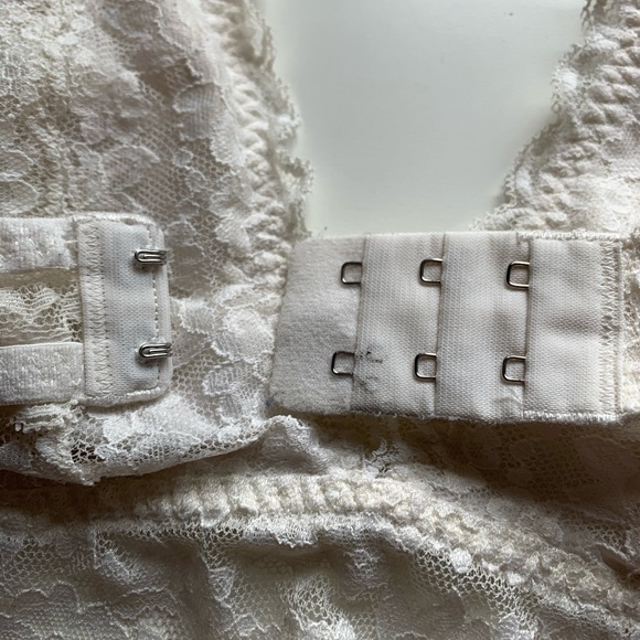 hollister bralette! - Picture 2 of 8